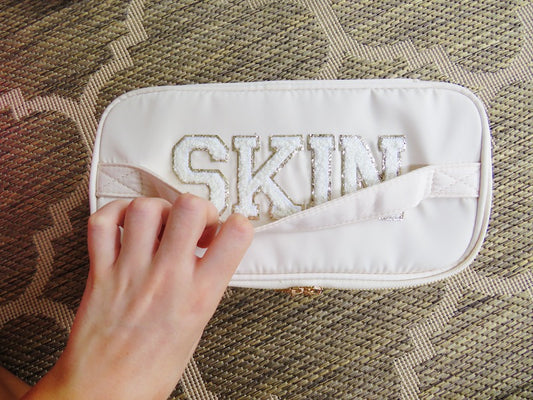 SKIN Pouch